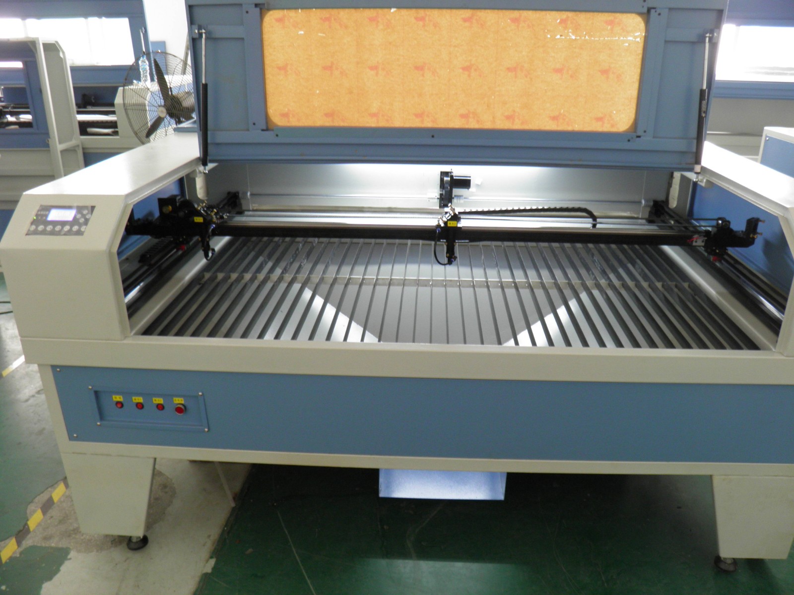 數(shù)控激光切割機