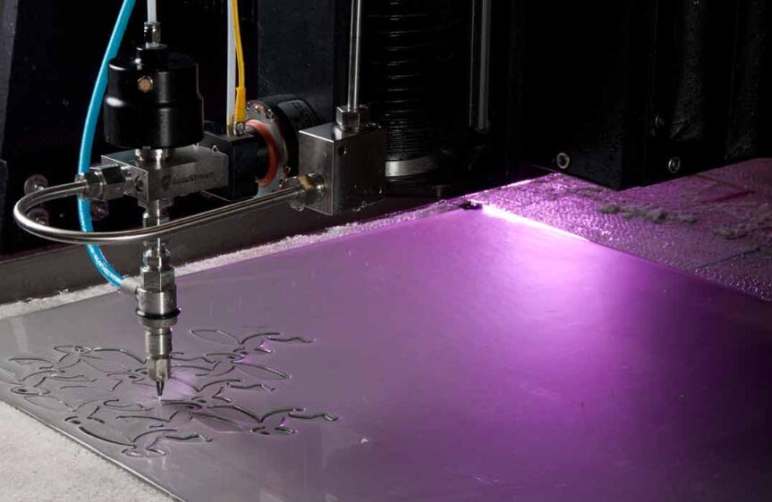 光纖切割機(jī)比起二氧化碳切割機(jī)有哪些優(yōu)勢(shì)？