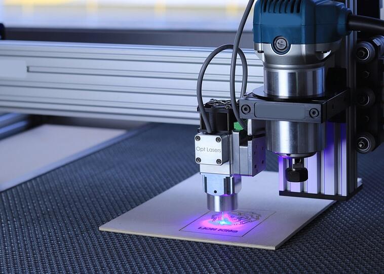 激光切割機使用后如何保養(yǎng)？河北激光切割機廠家來教你！